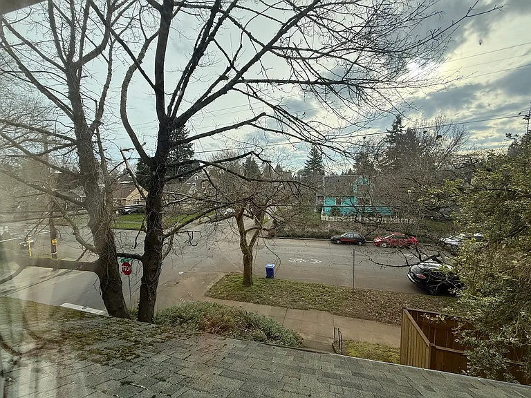 2003 N Willamette Blvd — Photo 57