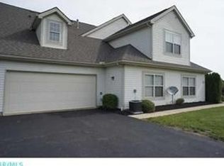 124 Maple Leaf Dr, Johnstown, OH 43031