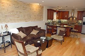 2nd image of 3933 N Marshfield Ave APT 1N