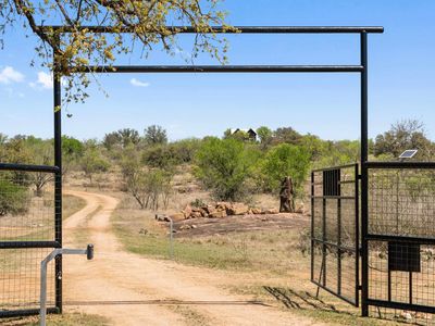 1053 CR 104, Llano, TX, 78643