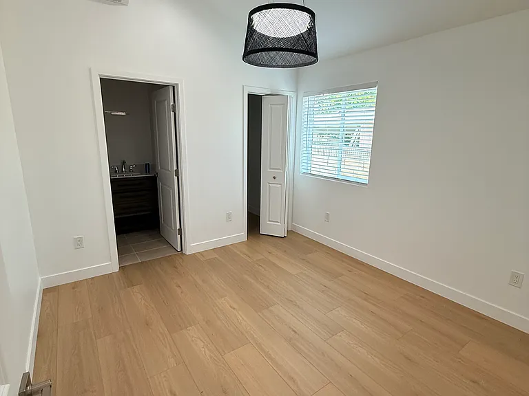 8531 Orange St — Photo 7