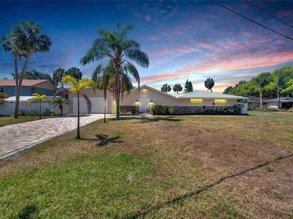 9307 River Cove Dr, Riverview, FL 33578