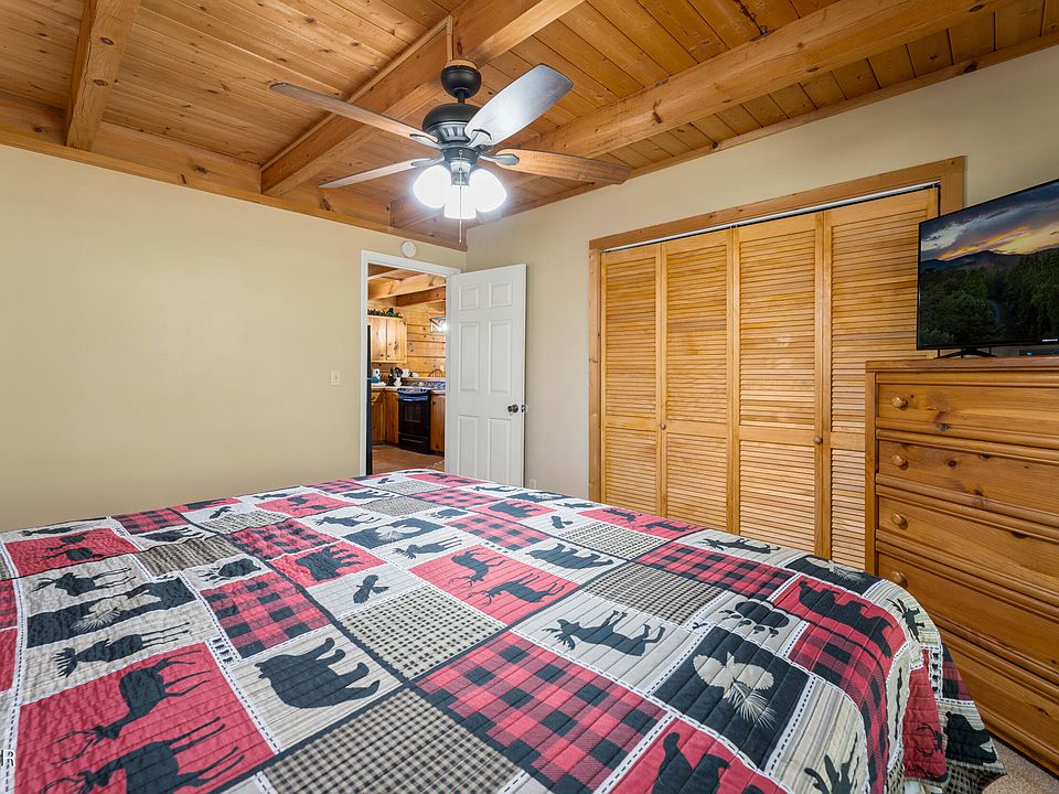 16th image of 1855 Spring Hill Dr