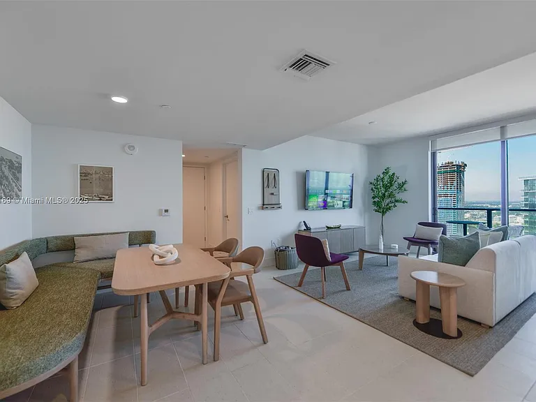 601 NE 1st Ave #4601 — Photo 13