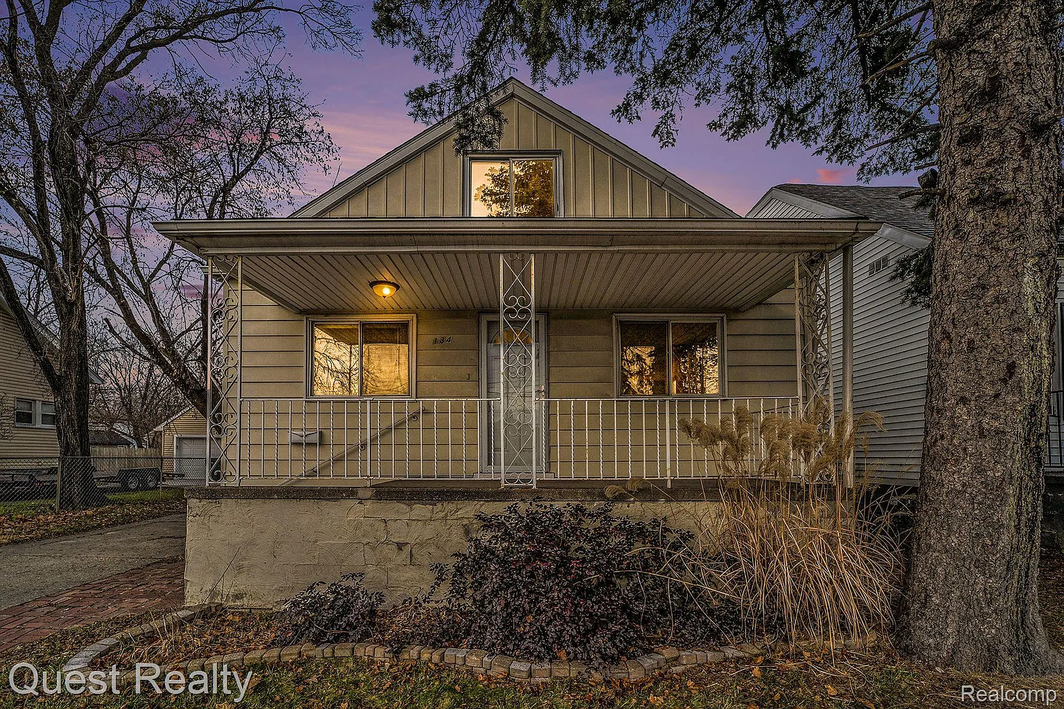 134 W Muir Ave photo 1