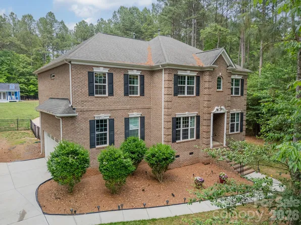 512 Stillwater Rd, Troutman, NC 28166