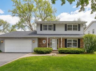 1532 Swallow St, Naperville, IL 60565