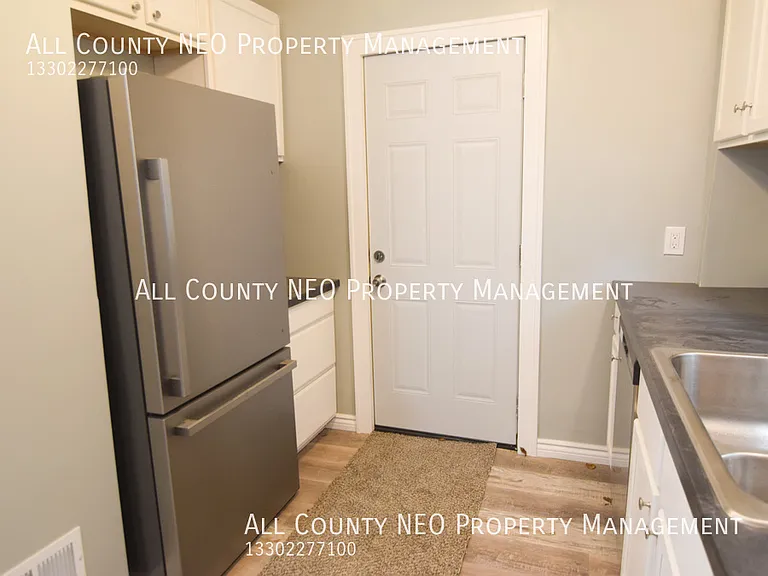 73 Belvidere Way — Photo 16