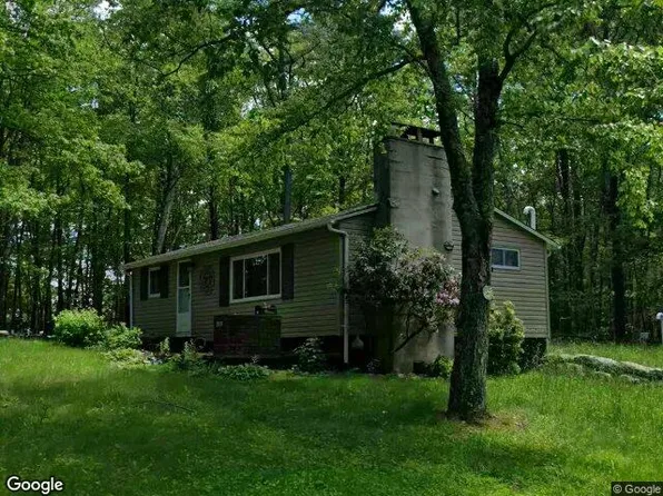909 Upper Clover Dr, Newton, NJ 07860