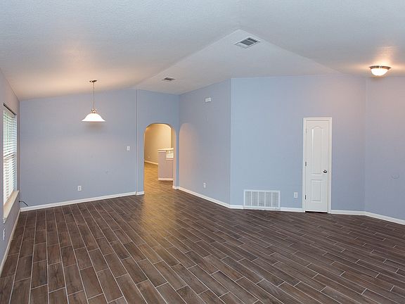 3rd image of 176 Marquitos Dr