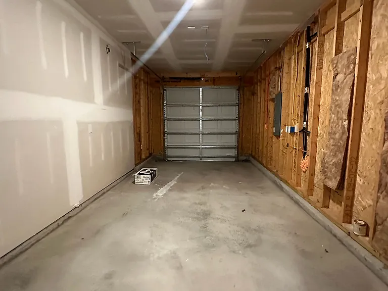 1317 Creekfront Dr — Photo 11