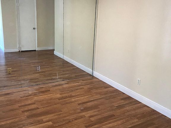 4th image of 915 Palermo Ave APT 205