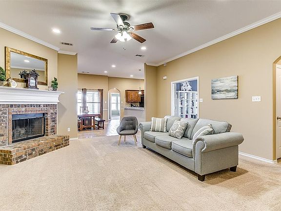 5th image of 1704 Yukon Dr