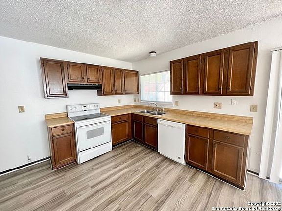4th image of 6318 Marrogot Run St