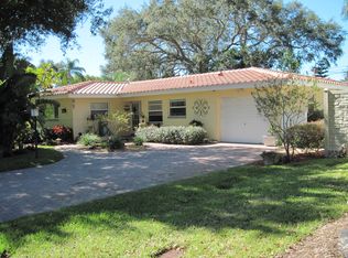 9982 110th St, Seminole, FL 33772