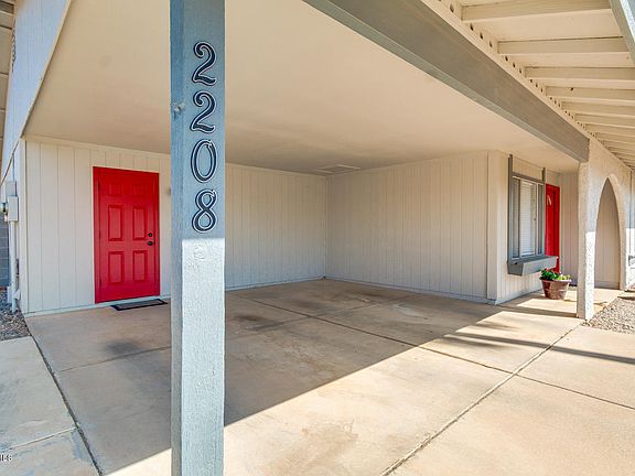 4th image of 2208 W Obispo Ave