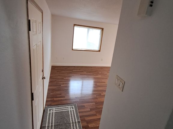 3rd image of 806 SE 153rd Ave APT A
