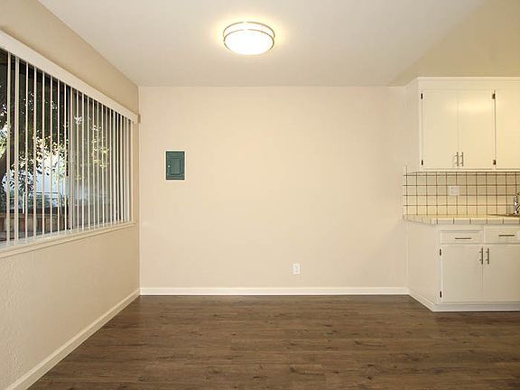 5th image of 350 Curtner Ave APT 12