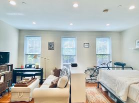 61 Clarendon St, Boston, MA