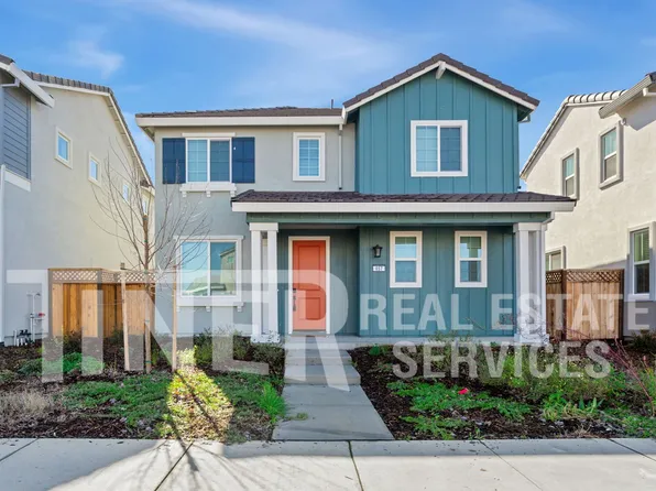 657 Barrett Lake Rd, West Sacramento, CA 95605