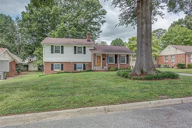 1st image of 321 Stonehaven Ln