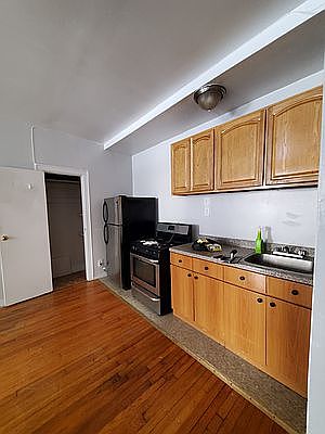 4th image of 552 Flatbush Ave #2L