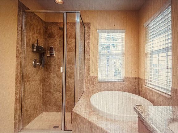 5th image of 5601 Blackfin Dr