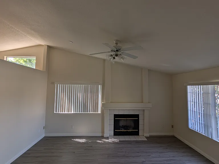 4717 Durham Ct — Photo 5