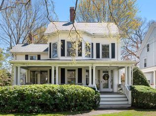 397 Linden St, Wellesley, MA 02481