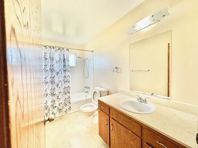 3061 Kansas St — Photo 14