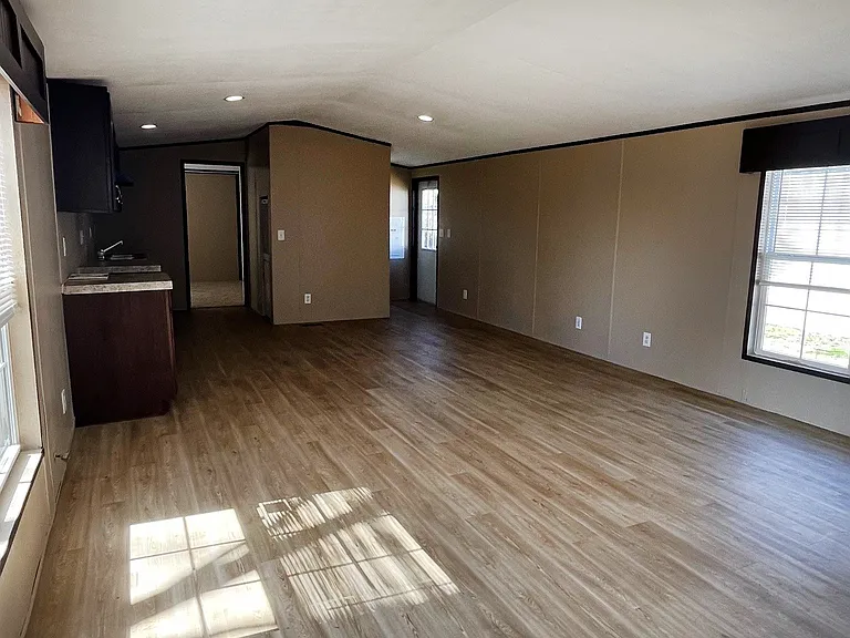 Bella Vista Village — Photo 13
