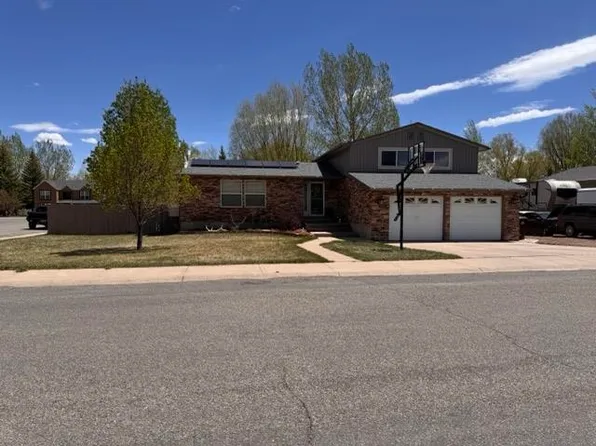 265 Forrest Pl, Mountain View, WY 82939