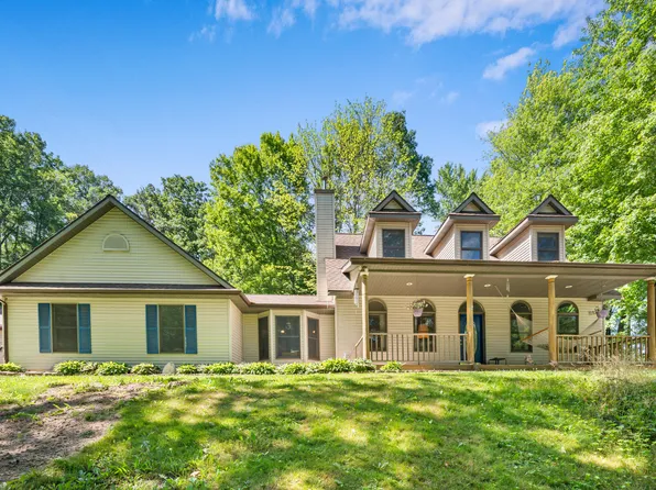 8361 Nine Mile Rd, Big Rapids, MI 49307