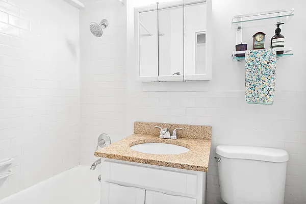 Rented by Compass | media 9