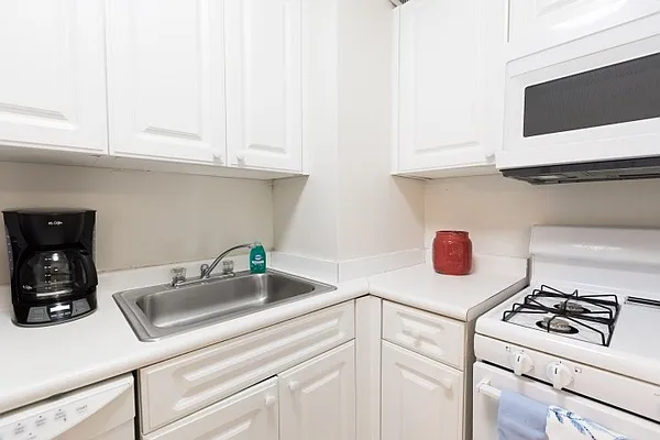 Rented by UES Management | media 43