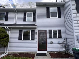 524 Saracino Dr, Maybrook, NY 12543