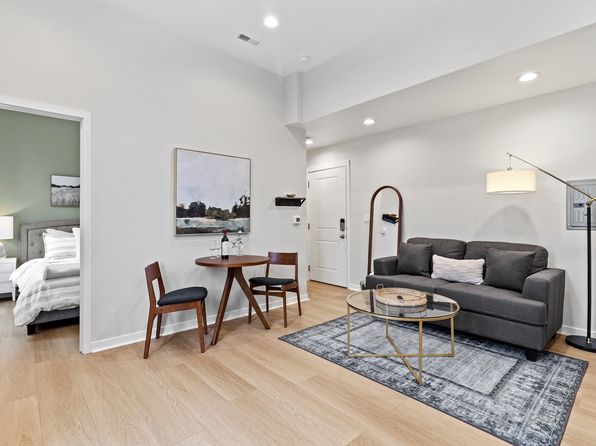 300 Main St #11432933