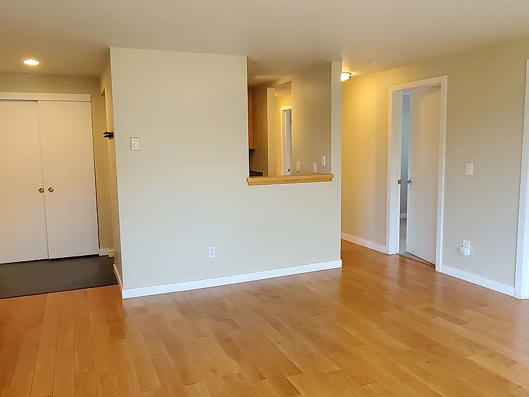 4111 Whitman Ave N #404 — Photo 9