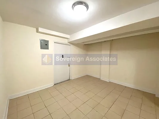 Rented by Sovereign Associates | media 12