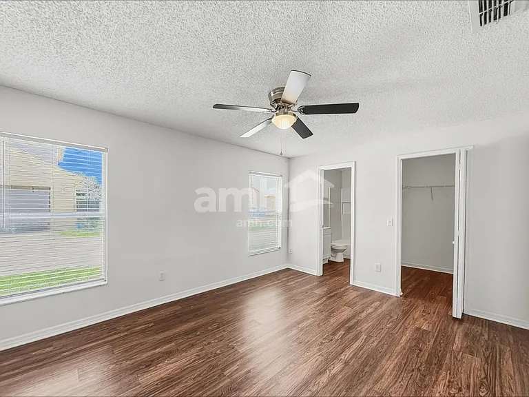 732 McLean Ct — Photo 8