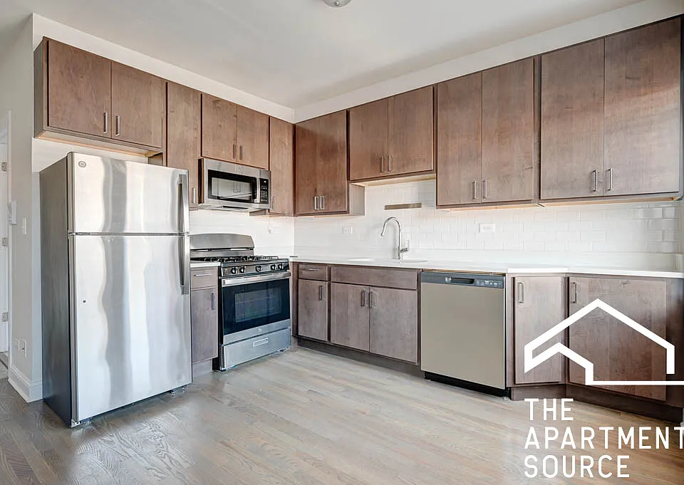 3405 W Fullerton Ave #3D
