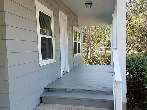 2nd image of 2611 Block Dr