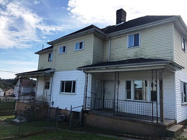 1st image of 900 Virginia St