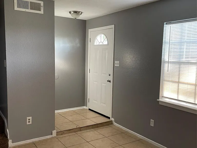 7273 Chasewood Dr — Photo 22