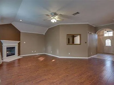 8629 Stetson Dr — Photo 10