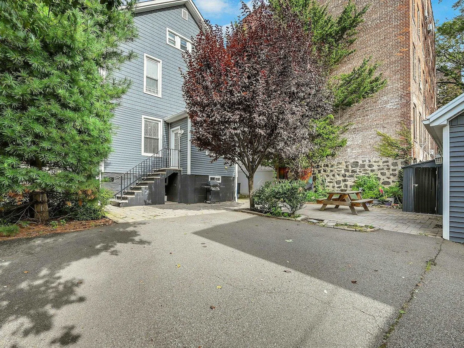 1 bed, 1.0 bath, $2,300 — Photo 3