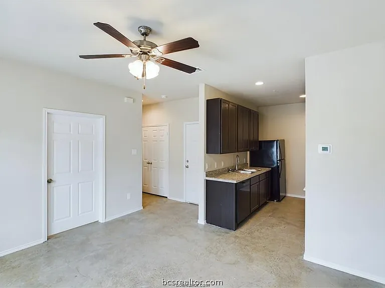 2910 Town Square Ave #2107 — Photo 3
