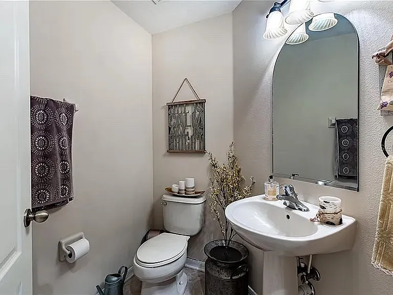 7326 Forest Mere Dr — Photo 27