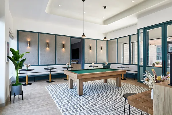 Rented by Greystar | media 25