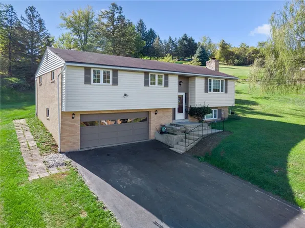 45 Milbeck Dr, Washington, PA 15301